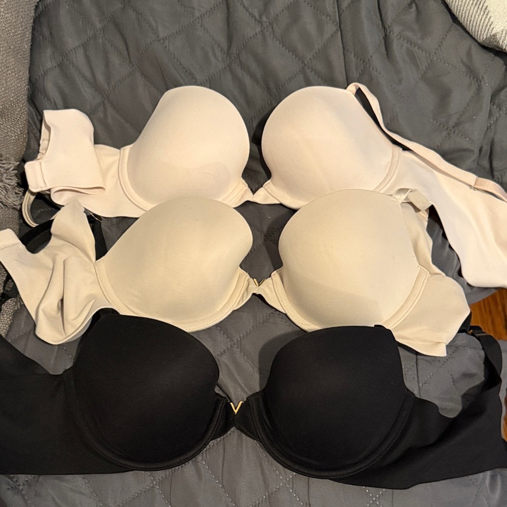 Victoria’s Secret Demi bras bundle (3)